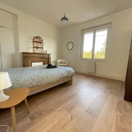 Large Bright, Designer Et Air-conditioned 1 Bedroom